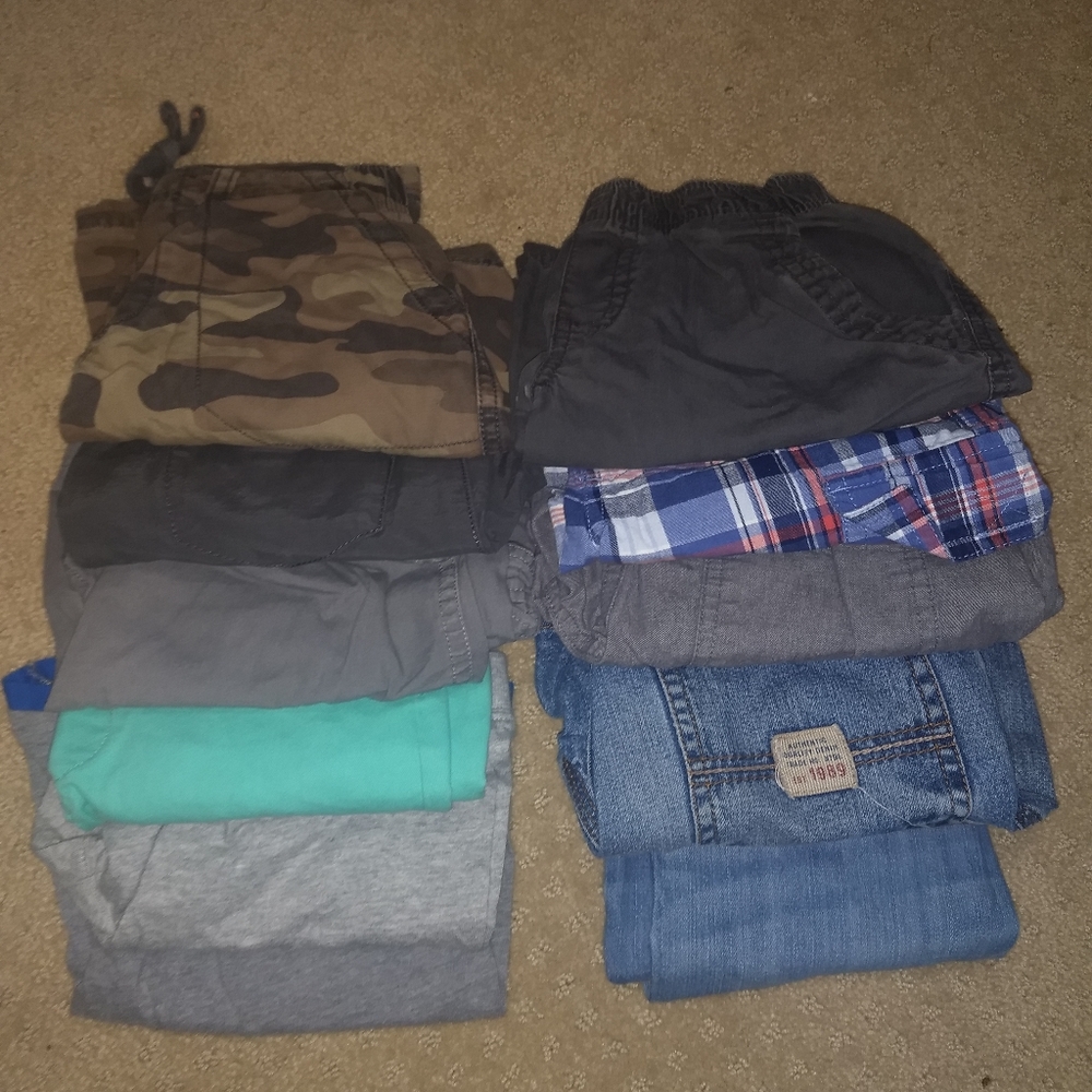 Lot of boys 4/4T shorts (11 pairs total)